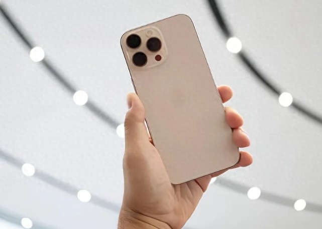 iPhone 16 Pro Sales Surge