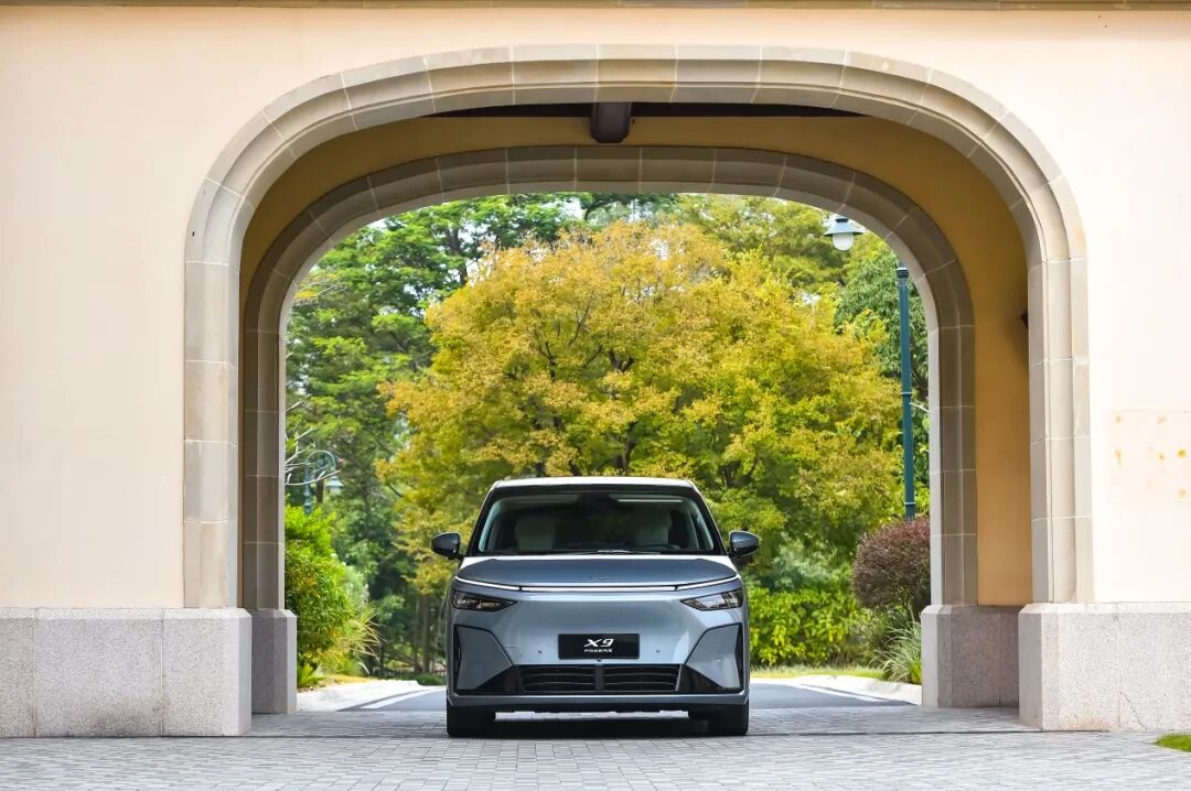 XPENG X9 Super Range-Extender Image